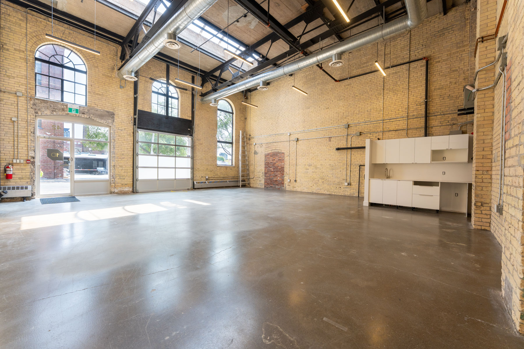 Unit 1D interior, photo 5