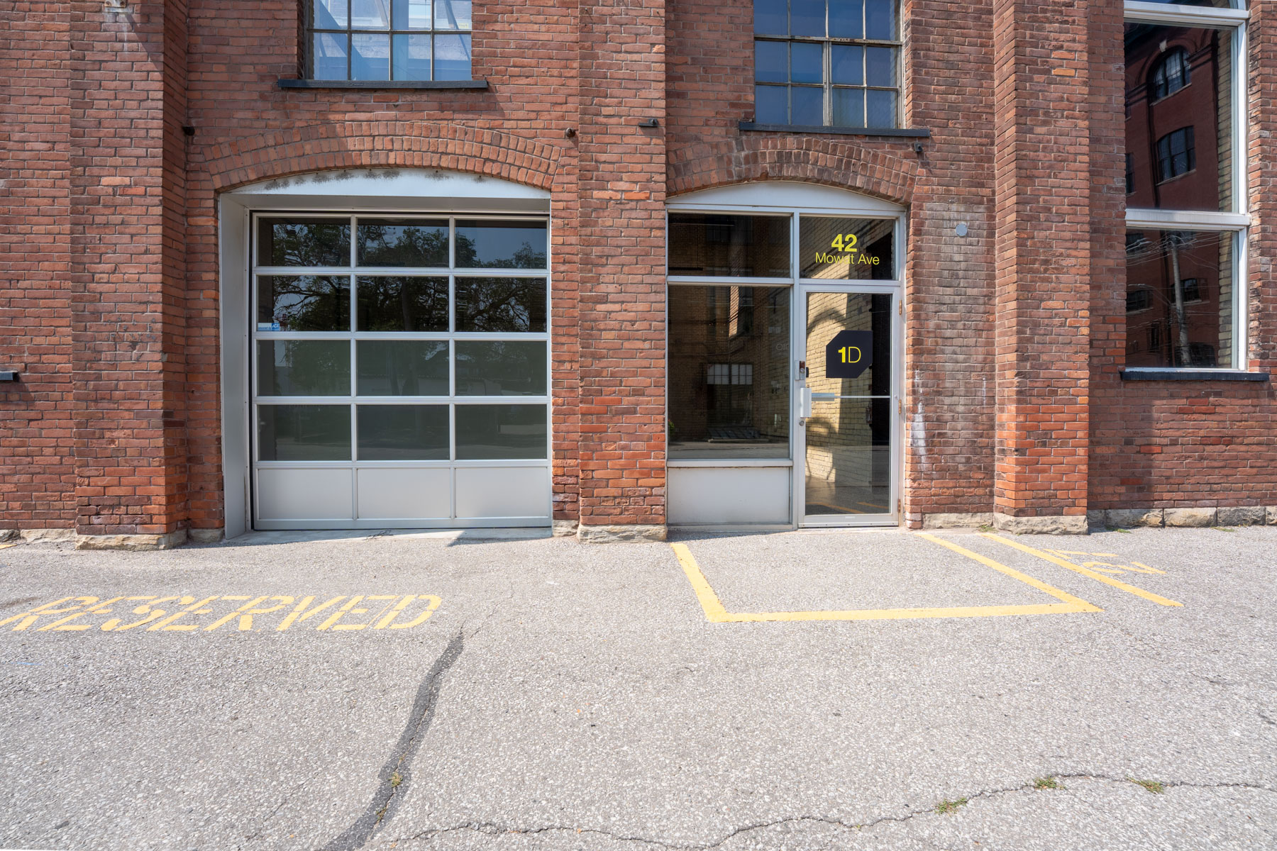 Unit 1D interior, photo 7